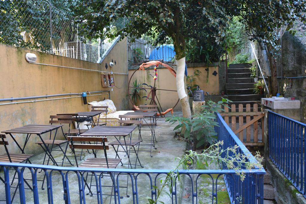 Alma Porto Hostel Esterno foto