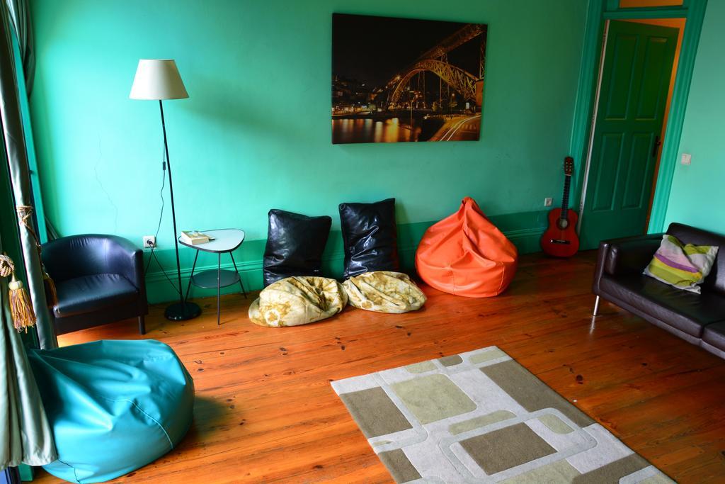 Alma Porto Hostel Esterno foto