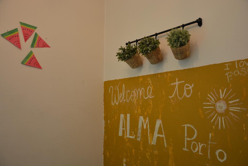Alma Porto Hostel Esterno foto